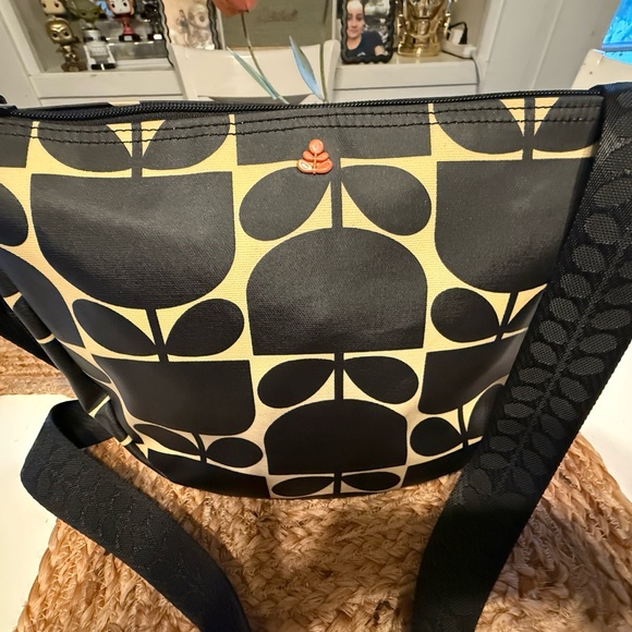 Orla Kiely Handbags - Orla Kiely Black and Cream Tulip Crossbody Bag
